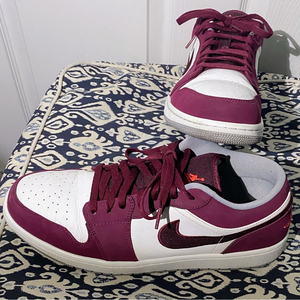 Air Jordan 1 Low ‘Bordeaux’